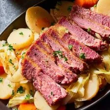 Slow-Cooker Corned Beef and Cabbage