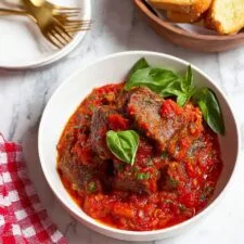 Steak Pizzaiola with Tomato Sauce Recipe