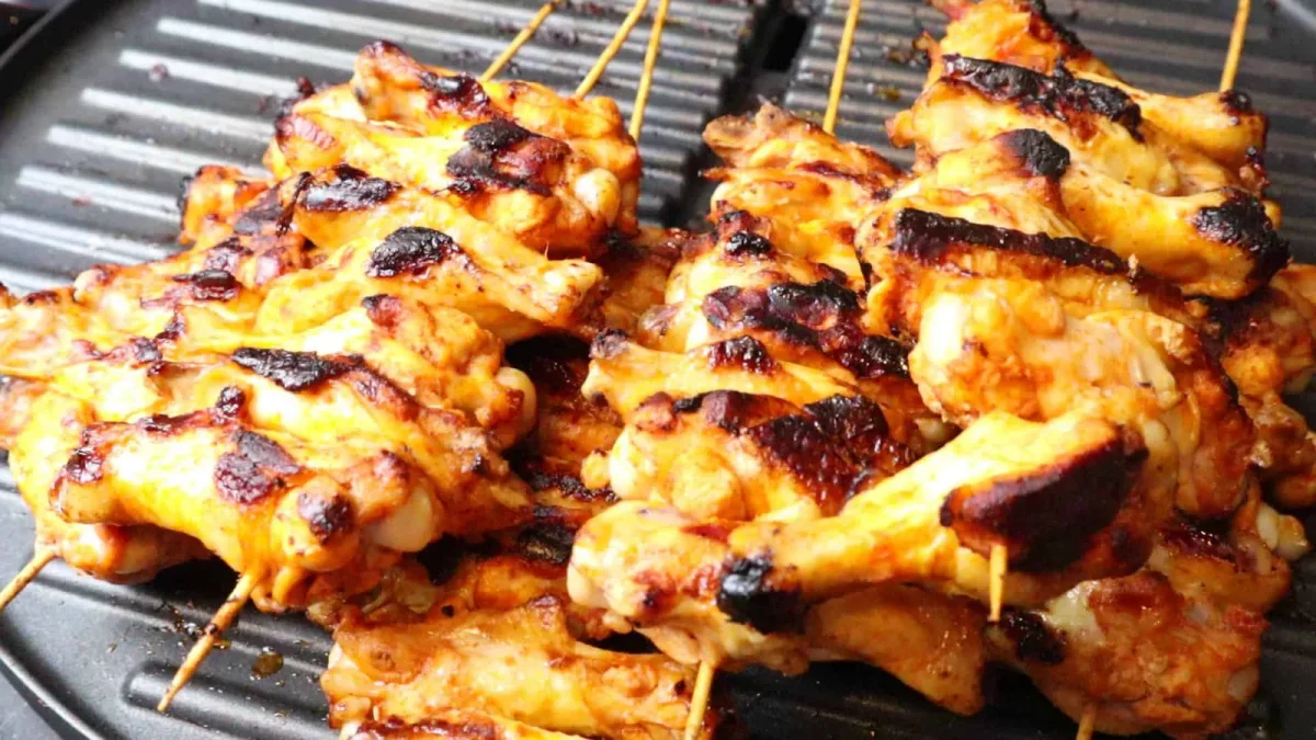 Scharfe BBQ-Hähnchenflügel