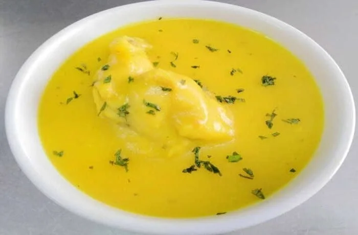 Como fazer inchicapi de gallina com amendoim: receita tradicional peruana