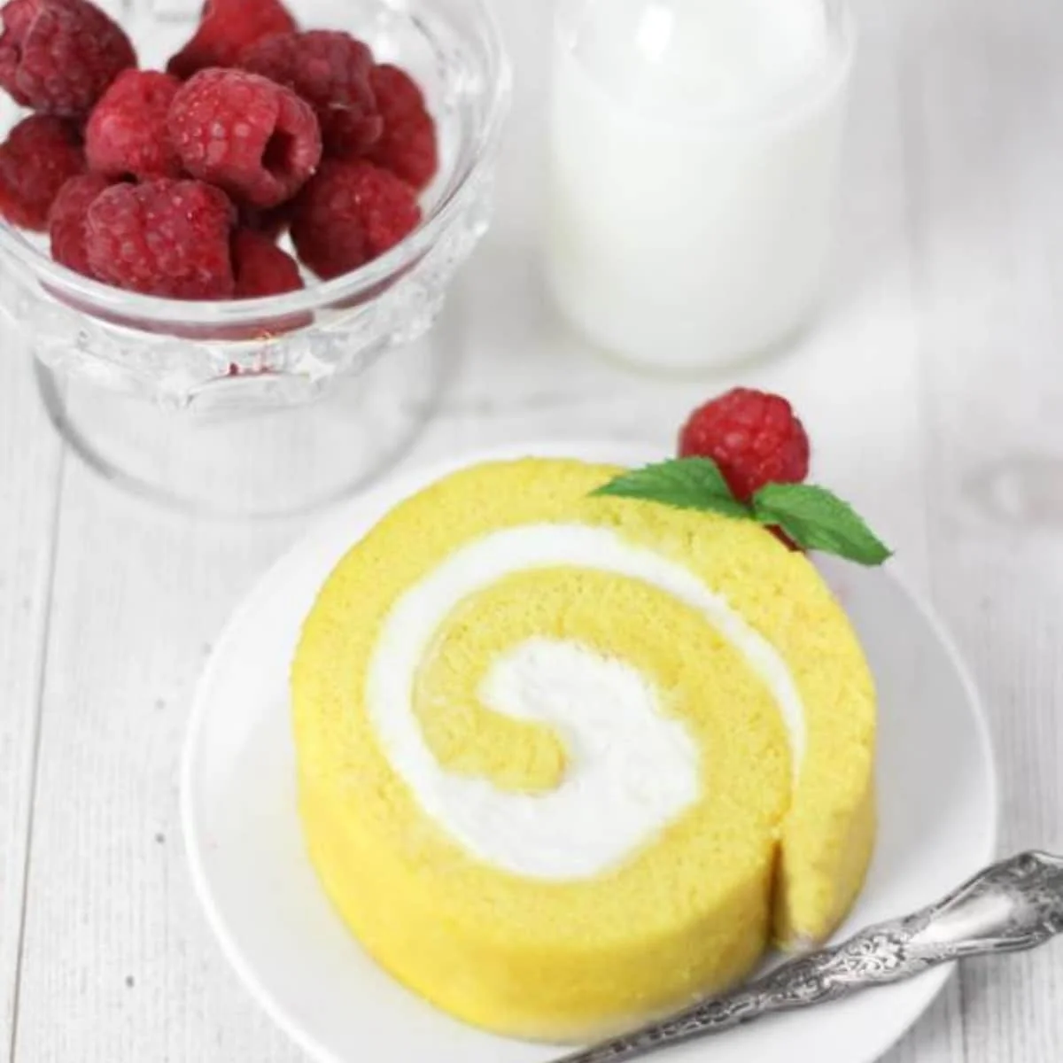 Lemon Cream Roulade