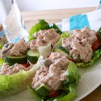 Healthy lunch: Lettuce sandwiches with fresh tuna salad