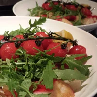 Delicious, quick pasta | Surimi and roasted tomatoes