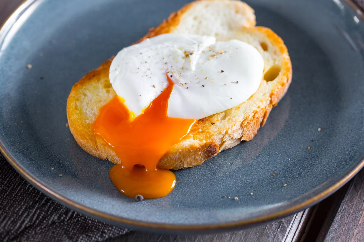 Huevos escalfados