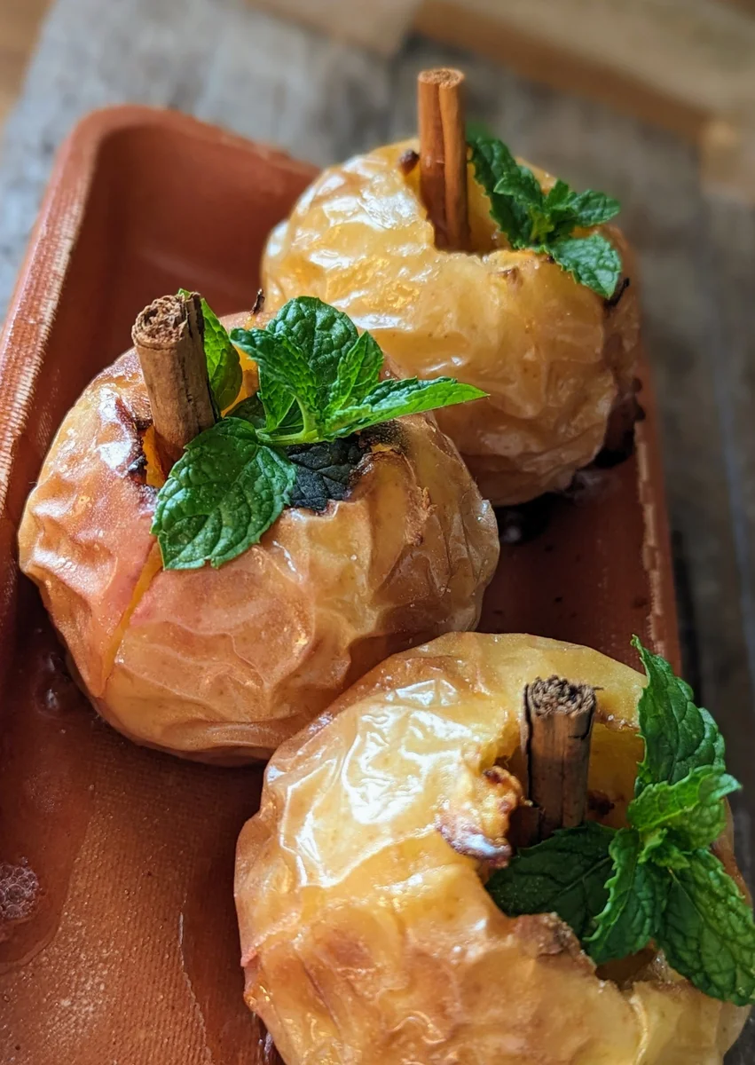 Air fryer baked apples