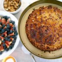 Banana coconut tart: Banana Joe