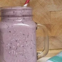 Fresh and healthy breakfast smoothie