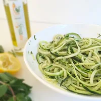 Fresh zucchetti with lemon & mint