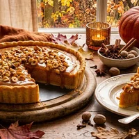 Hazelnut-pumpkin caramel tart