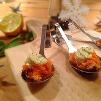 Christmas amuse: smoked salmon tartare with Boursin