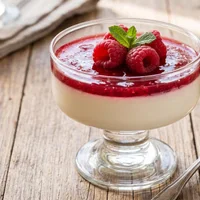 Panna cotta with raspberry jelly