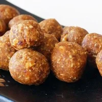Peanut butter oat balls