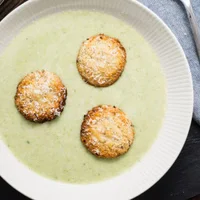 Leek soup with crispy cheese croutons