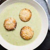 Leek soup with crispy cheese croutons