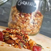 Faça sua própria granola deliciosa e crocante