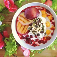 Summer breakfast with grilled nectarine and mango