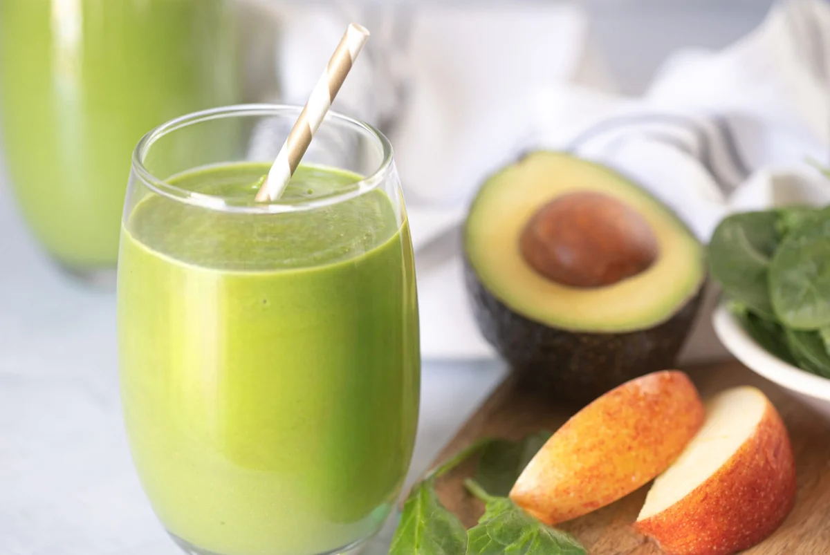 Batido de aguacate y espinacas
