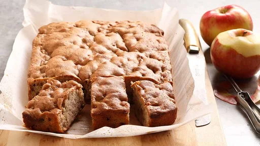 Apple Cinnamon Cake