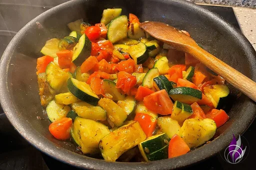 Zucchini-Tomaten-Pfanne