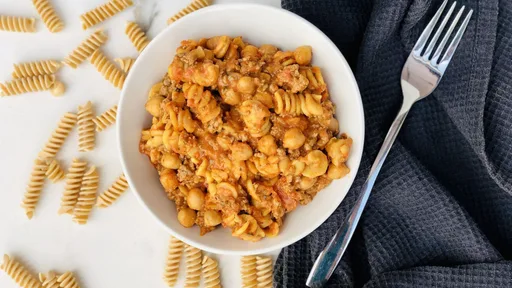 Beef & cream pasta