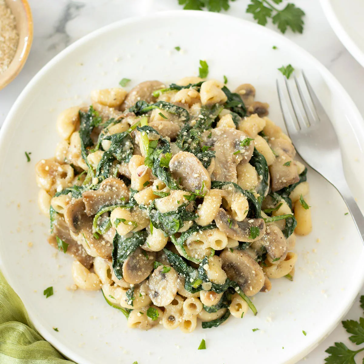 Vegan Mushroom Spinach Pasta (No Cream)