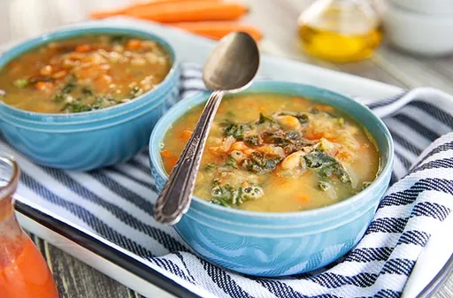Creamy White Bean & Kale Soup