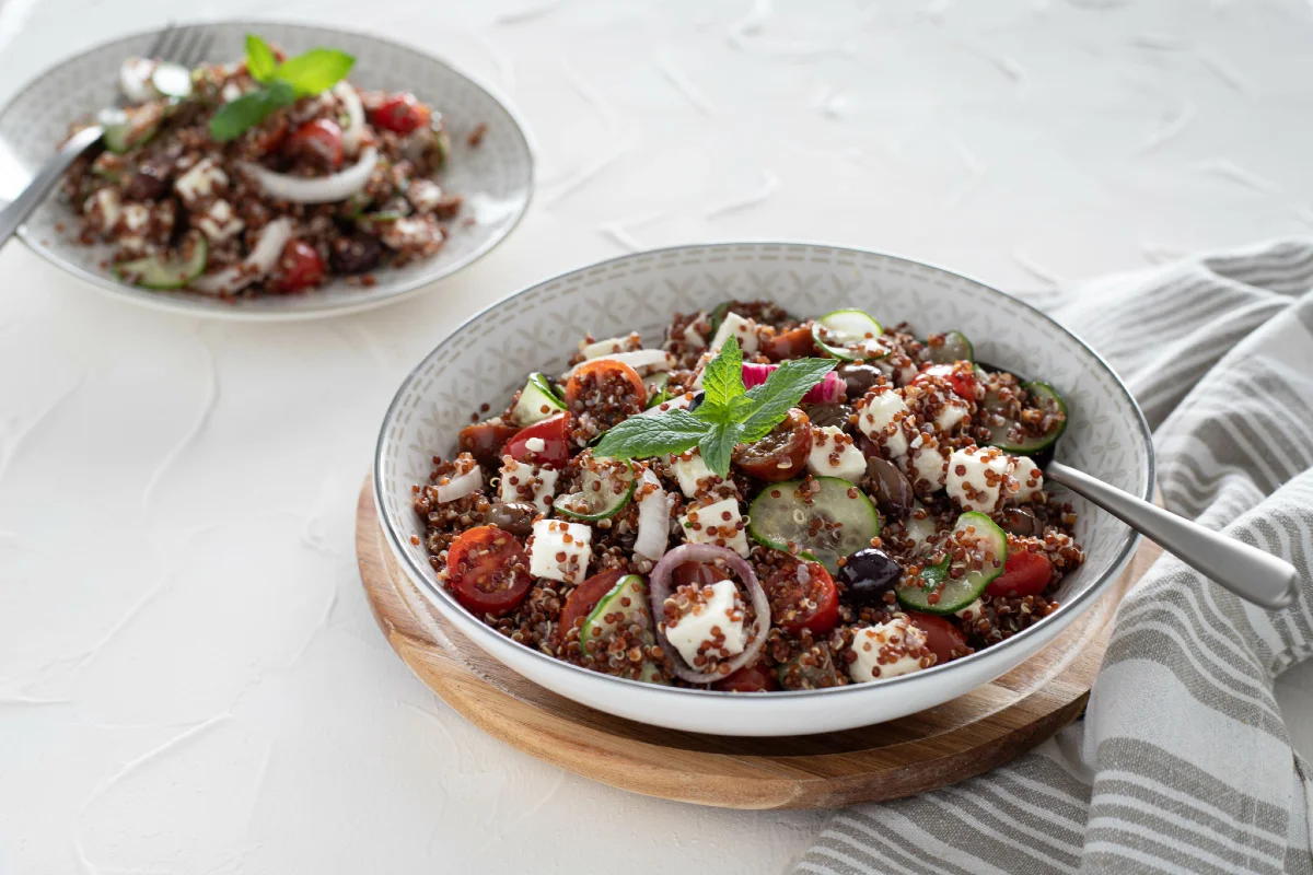 Ensalada de quinoa a la griega