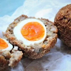 Schottische Eier mit Parmigiano Reggiano