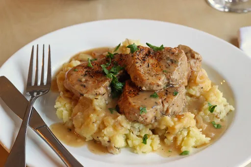Pork Medallions with Sherried Shallot Sauce