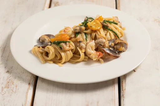 Pasta with clams, prawns and samphire