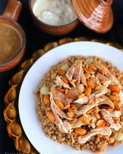 Mughrabiyih (versão libanesa do cuscuz)
