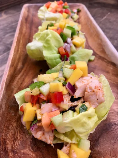 Wrap di pollo caraibico senza glutine
