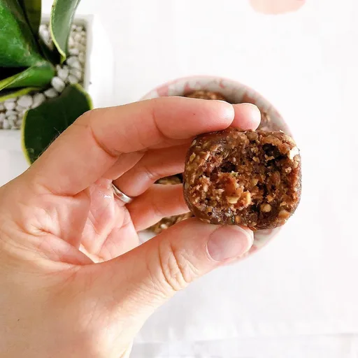 Chocolate Nut Seed Energy Balls