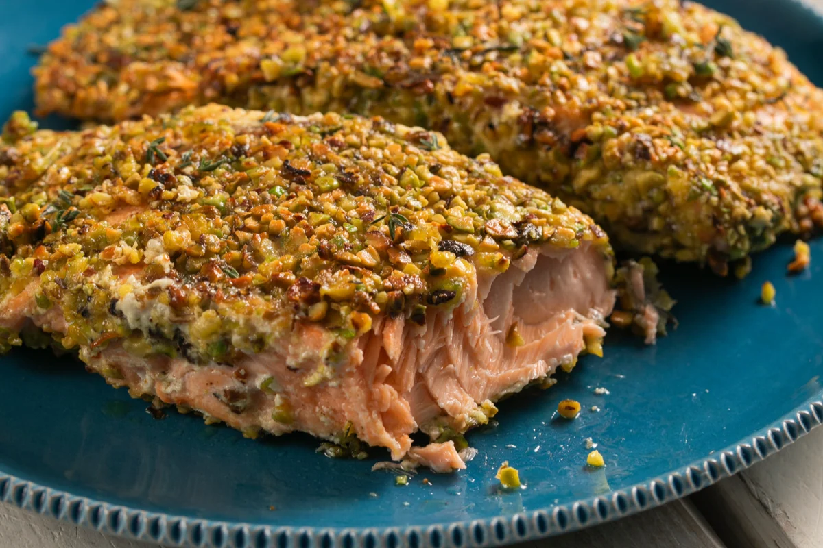 Salmão com crosta de pistache