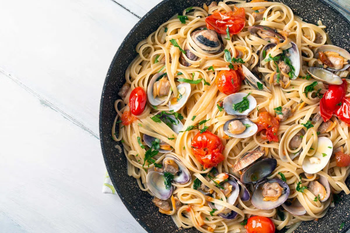 Linguine con marisco