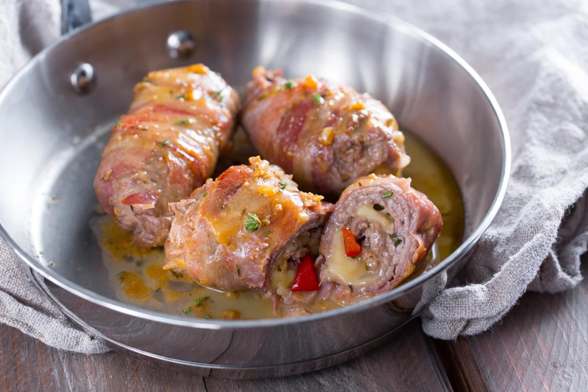 Rolinhos de carne e pancetta