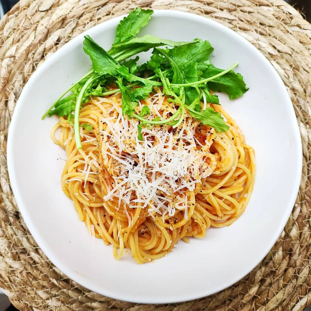 Pasta picante con pimientos rojos asados