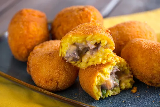 Rice croquettes with meat and béchamel