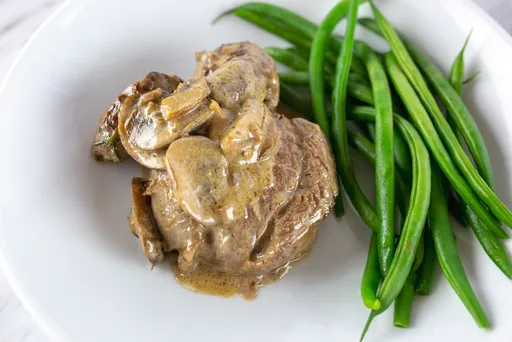 Steakhouse Beef Tenderloin in Creamy Mushroom Sauce