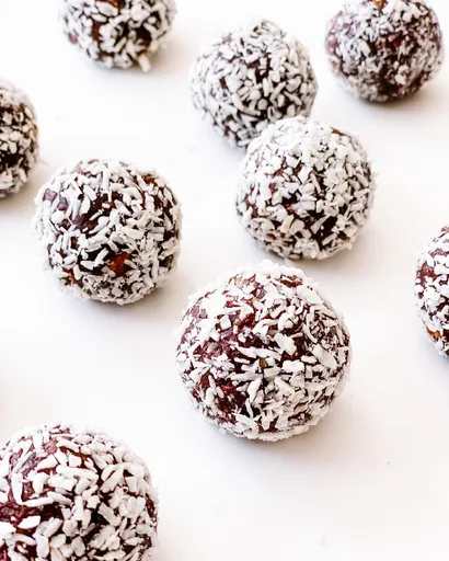 Cacao Date Energy Balls