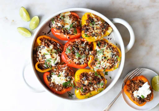 Pimentões recheados com quinoa