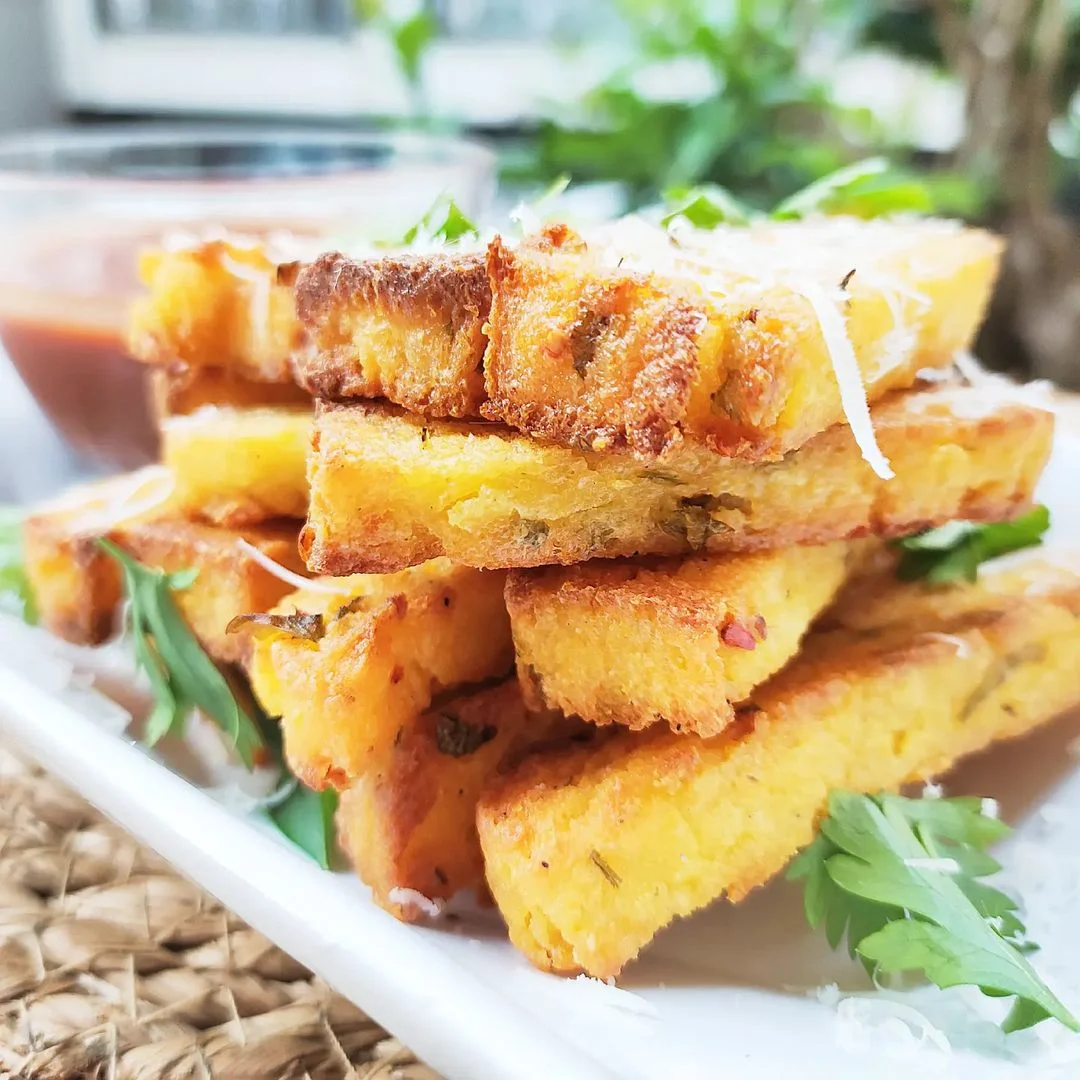 Crispy Baked Cheesy Polenta Fries