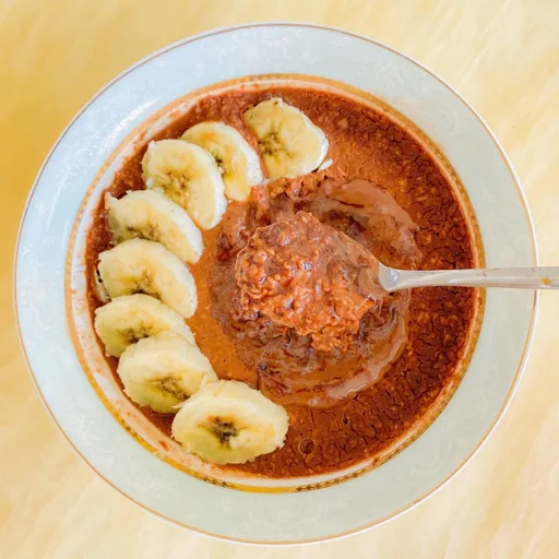 Porridge al cioccolato e banana