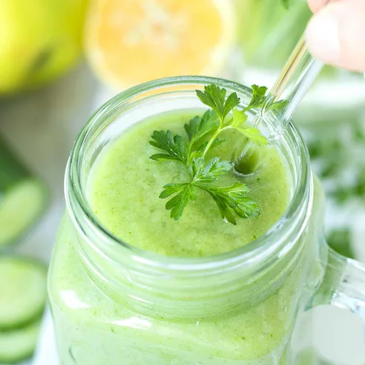 Batido verde de perejil sin plátano