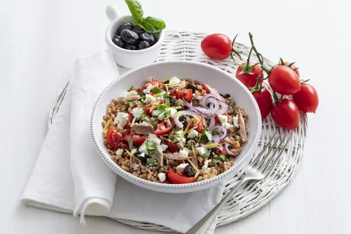 Ensalada de espelta a la griega