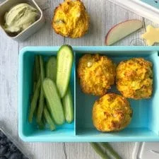 Muffins au potiron rôti et à la feta