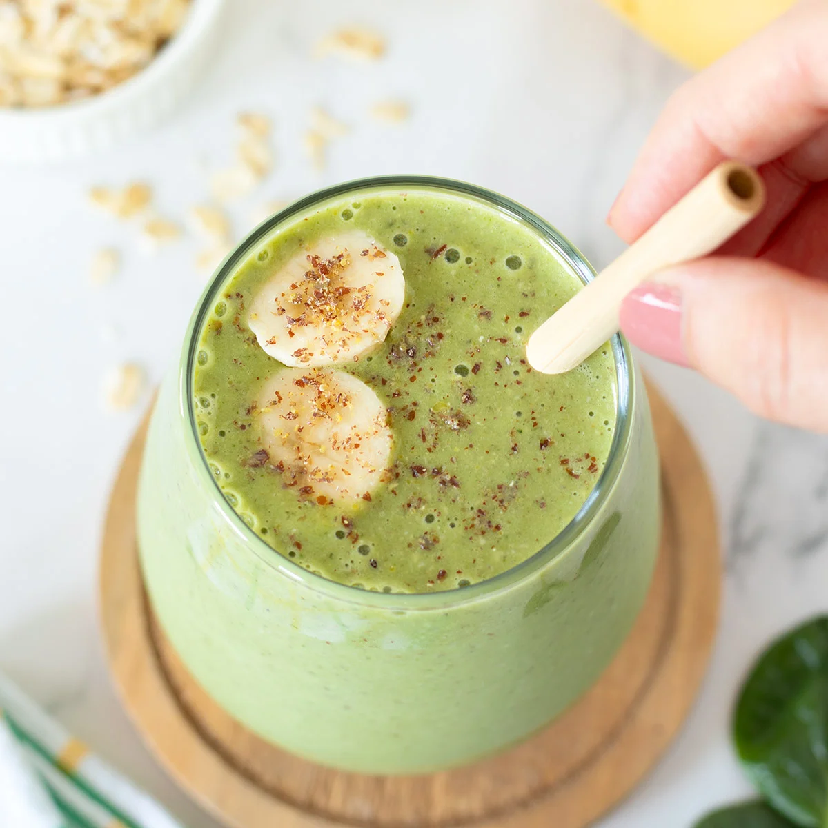 Batido verde de desayuno con avena