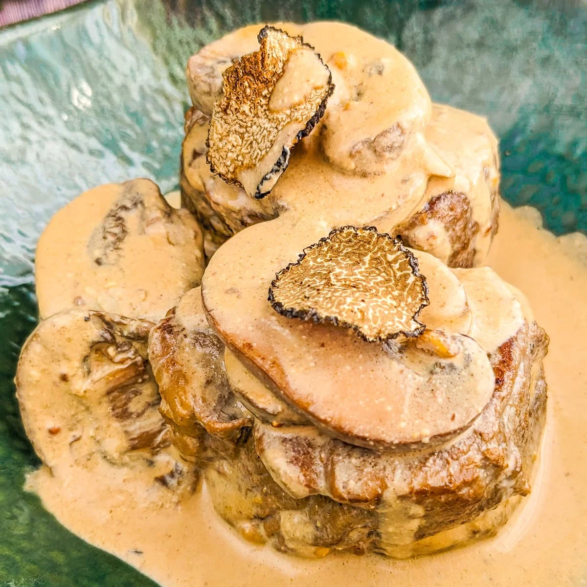 Beef With Creamy Mushroom Sauce