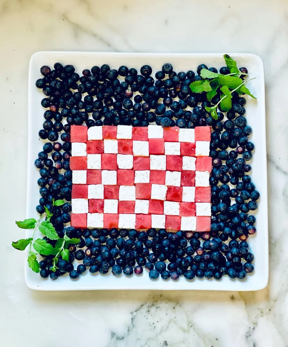 Ensalada festiva de feta y sandía