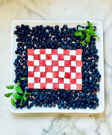 Ensalada festiva de feta y sandía